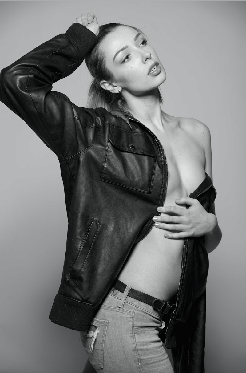 Female model photo shoot of Mika Usova in Springfield VA