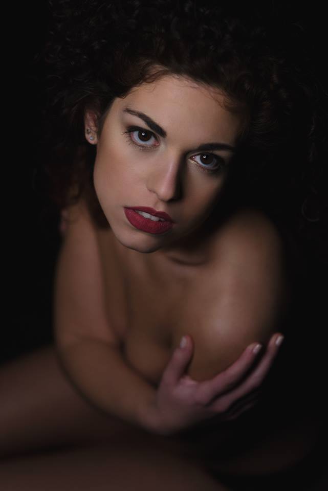 Female model photo shoot of FFmua