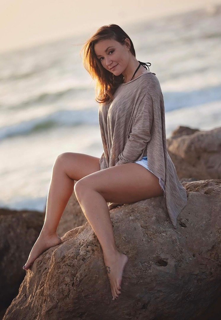 Female model photo shoot of Monica Sora Model in Treasure Island