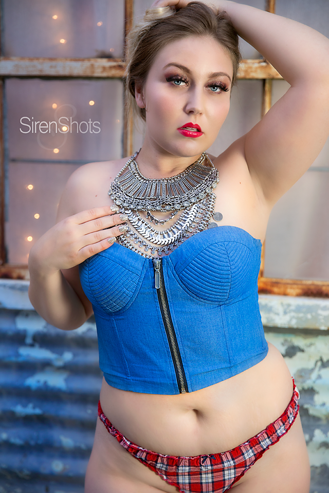 Female model photo shoot of SirenShots and Brianne Blu Nudes