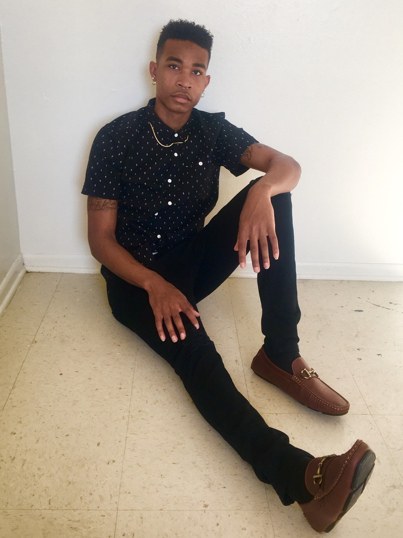 Male model photo shoot of DariusWashington