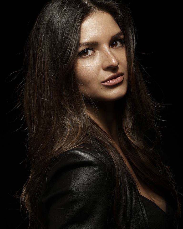 Female model photo shoot of Zhanna Karim