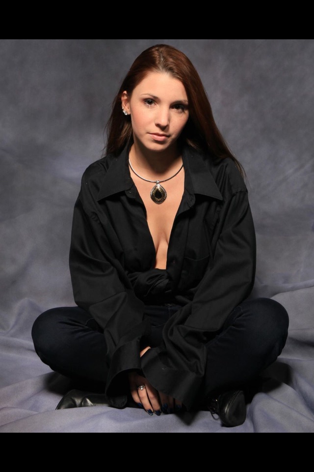 Female model photo shoot of Ashley E Brayman
