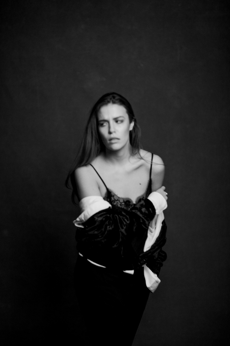 Female model photo shoot of Cinzia Bruschini