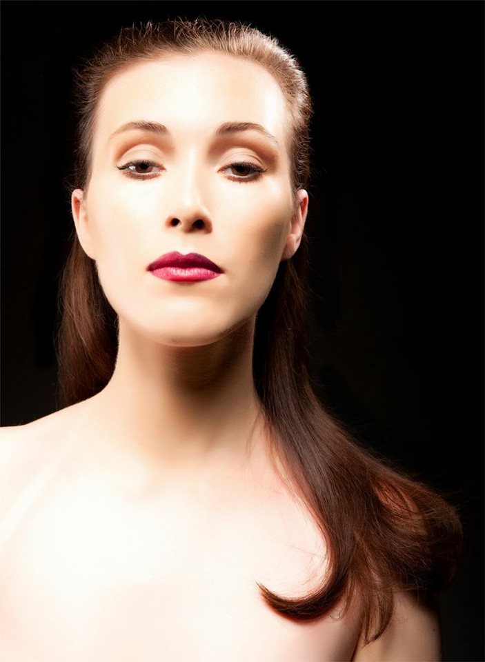 Female model photo shoot of Emma Potts
