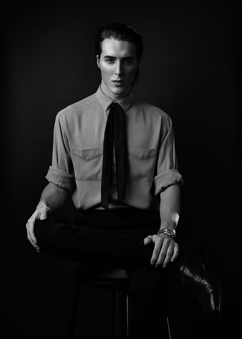 Male model photo shoot of Joshua David