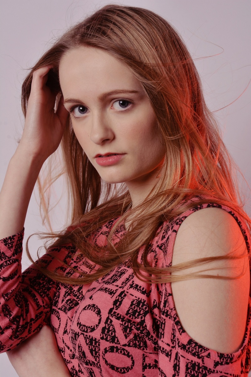 Female model photo shoot of PaigeRichardson