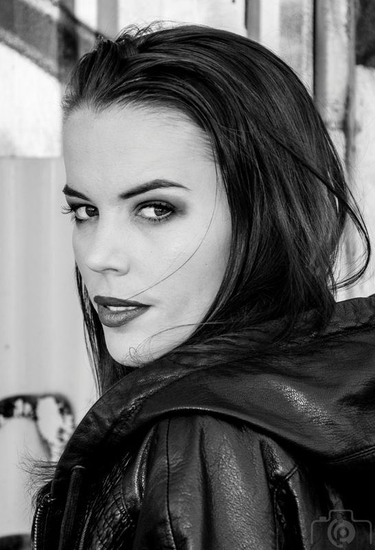 Female model photo shoot of Kaylee-Elise