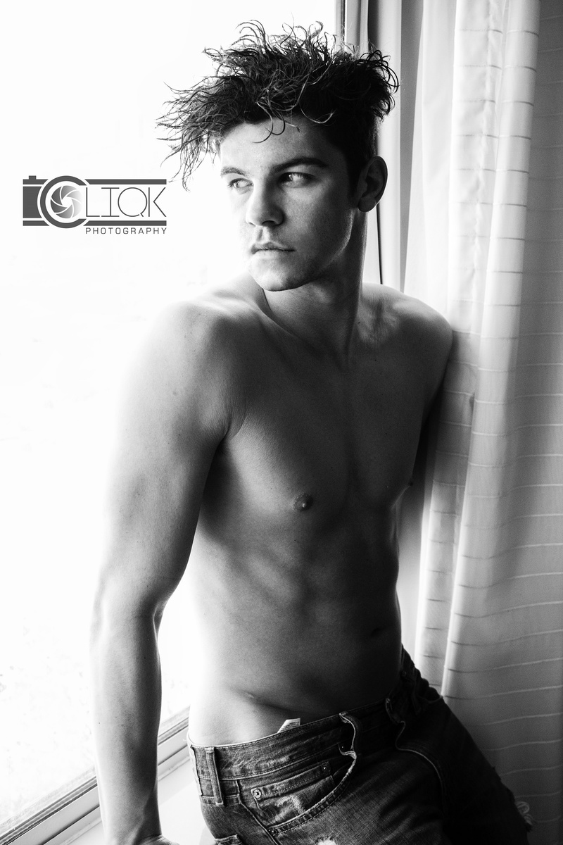 Male model photo shoot of CLIQK