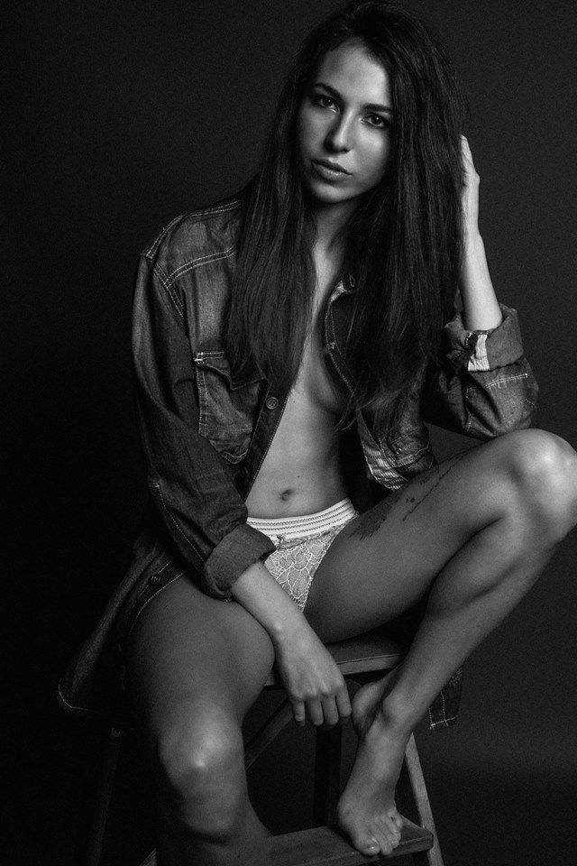 Female model photo shoot of Bianca Effy