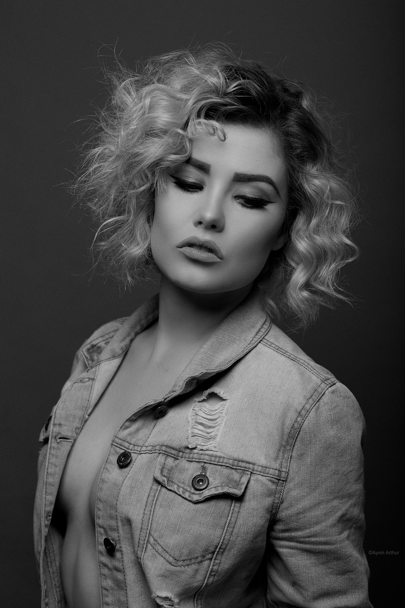 Female model photo shoot of Bloody_Mascara_22 by Ayvin Arthur