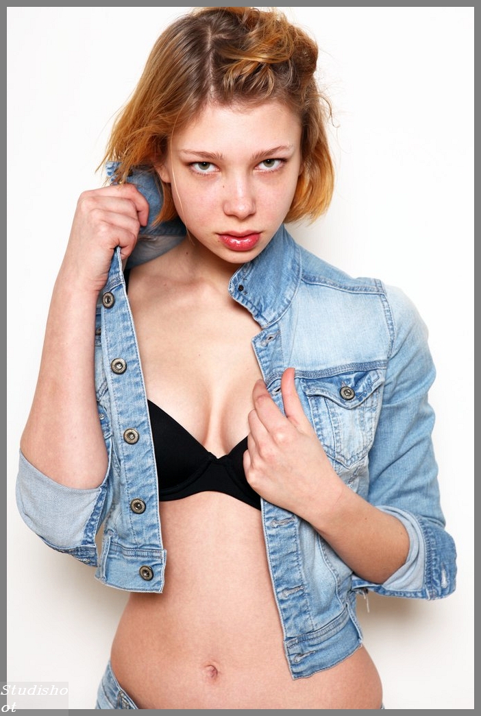 Female model photo shoot of Tanja_ro