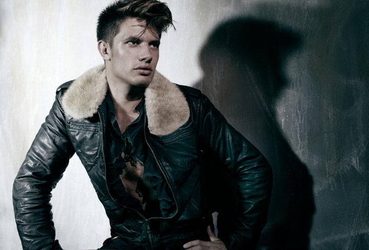 Male model photo shoot of Dmitry Fedosov