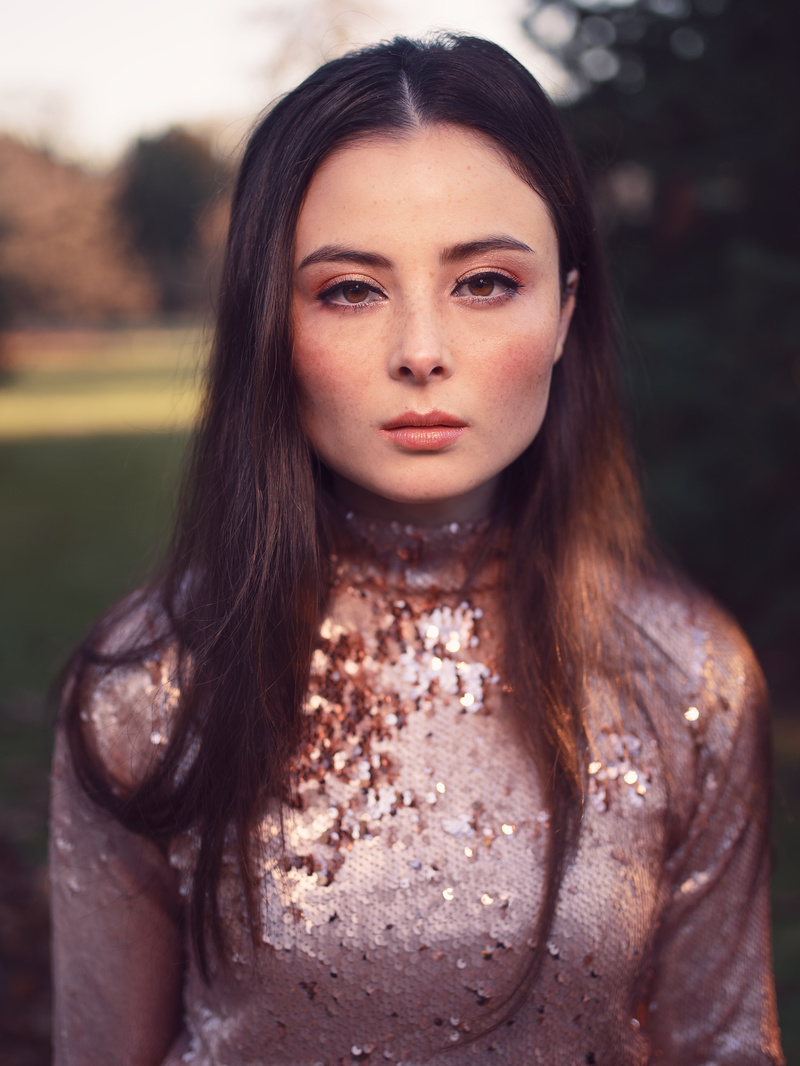 Female model photo shoot of jessicahsherwood in Kew Gardens