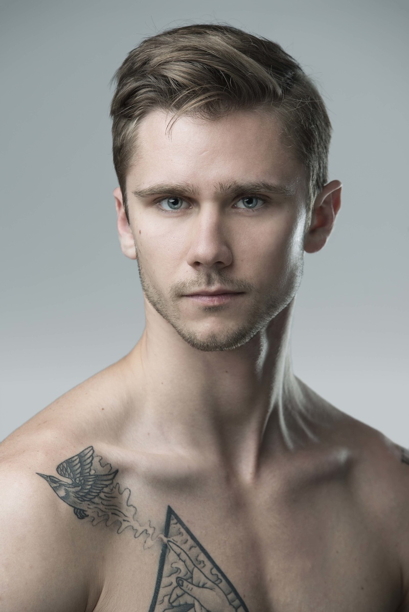 Male model photo shoot of Lukasz Zieba