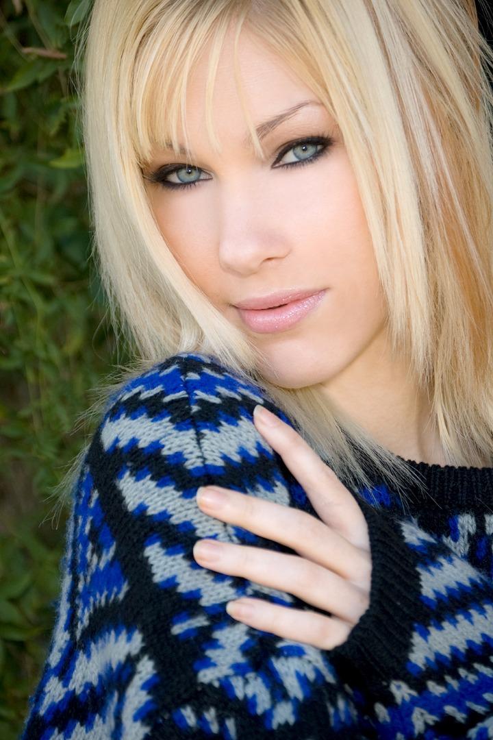 Female model photo shoot of Kristina Jordan