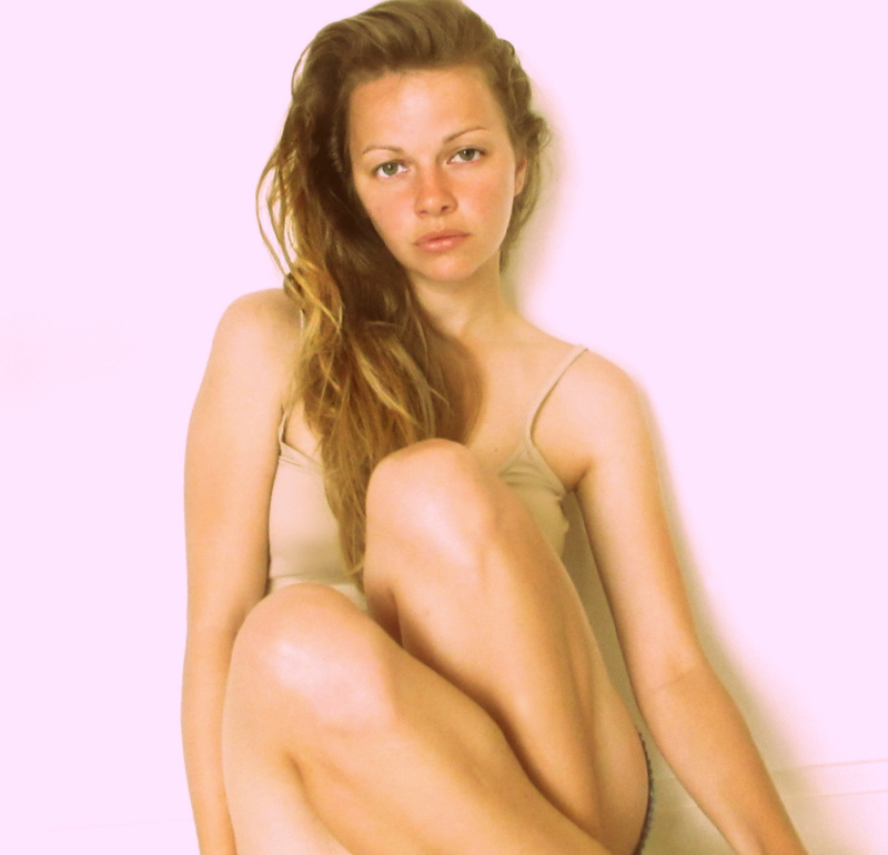 Female model photo shoot of Sasha Kulik