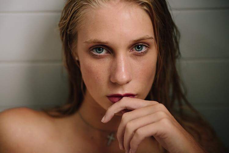 Female model photo shoot of sarahmarschke