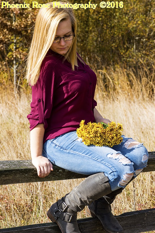 Female model photo shoot of Phoenixrosephoto in Eisnhower park