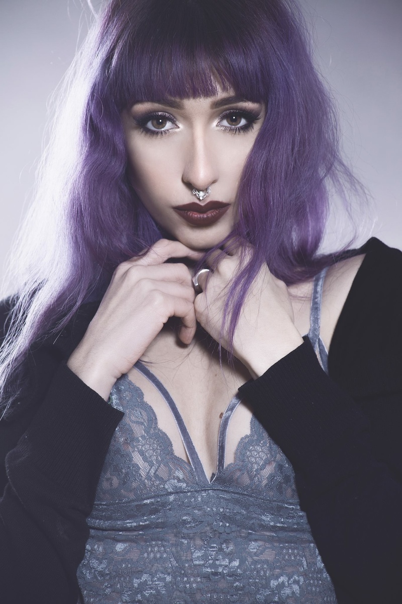 Female model photo shoot of AuroraDrew