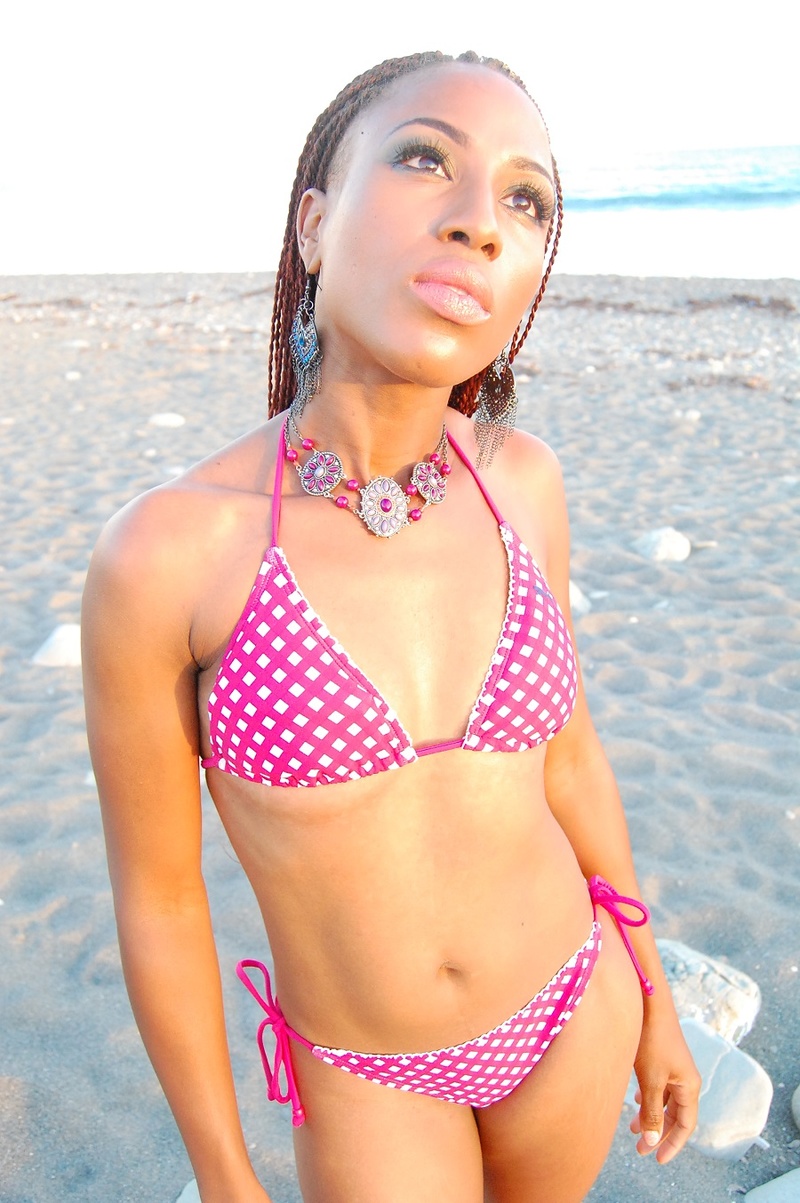 Female model photo shoot of MZTIQUE in Jamaica