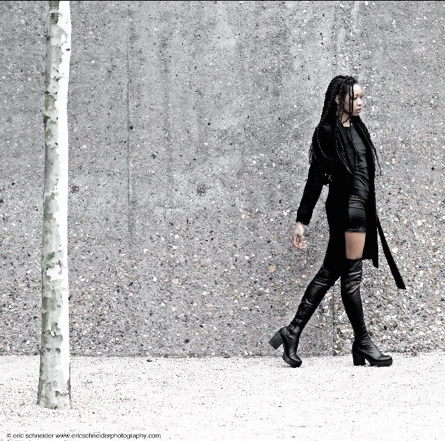 Female model photo shoot of Tashienna in Tate Modern