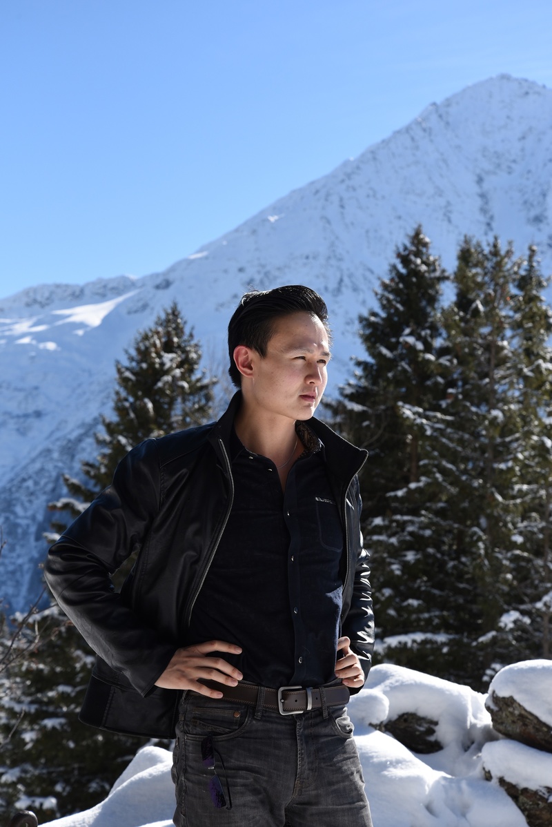 Male model photo shoot of Daniel Huang by alfenphotography in Aarau, Switzerland
