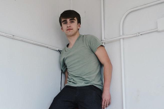 Male model photo shoot of Alexmunoz 