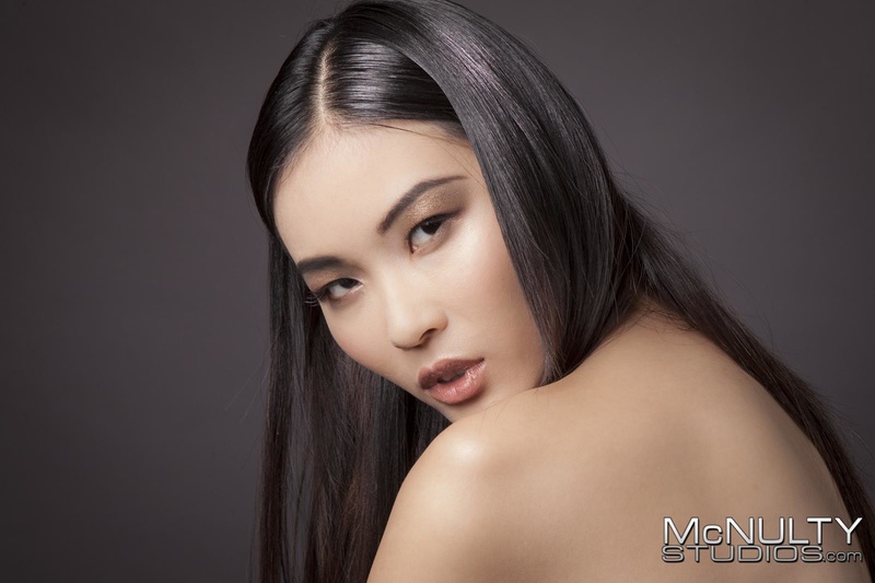 Female model photo shoot of Cassie Wong 