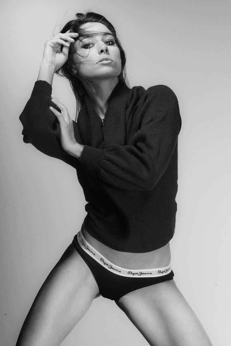 Female model photo shoot of Anetta in London