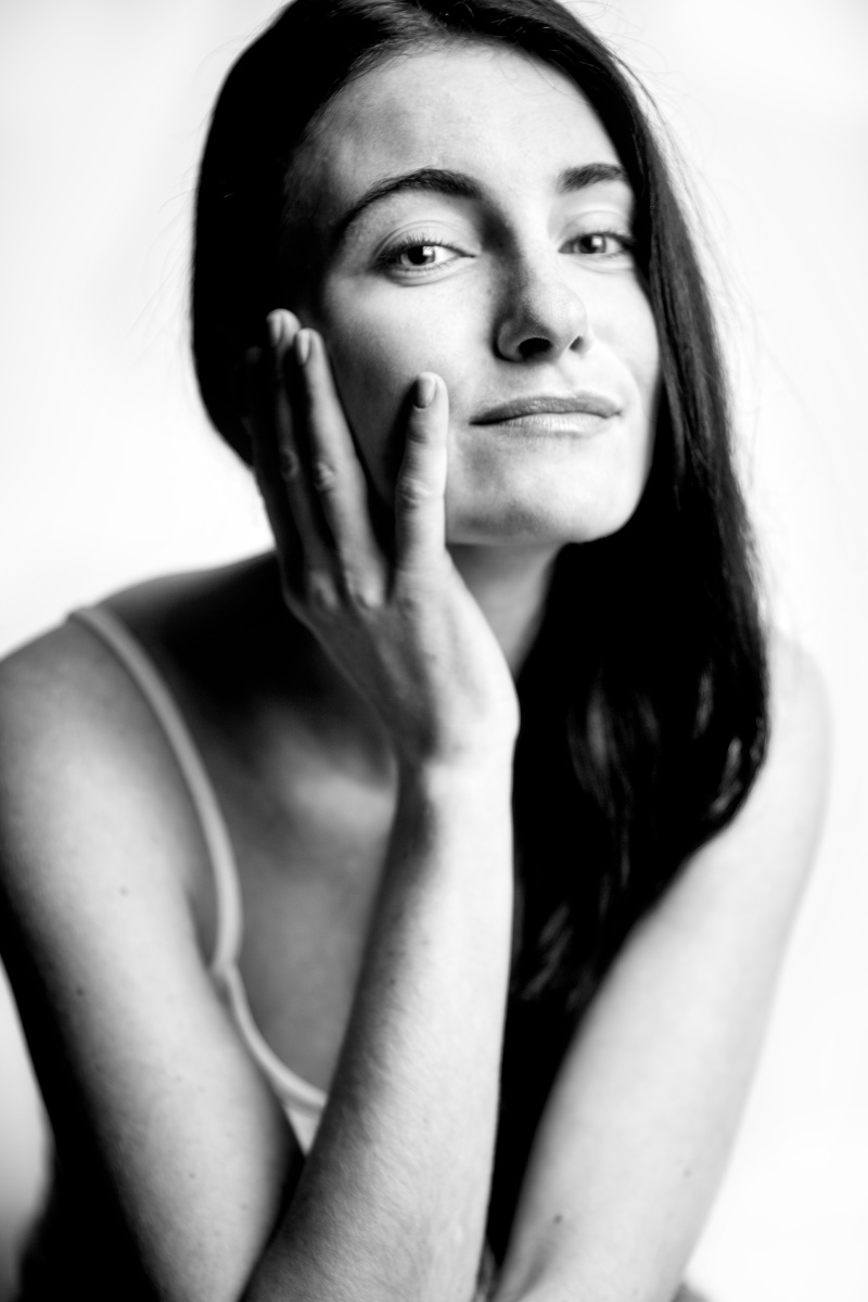 Female model photo shoot of Veronika Hunko