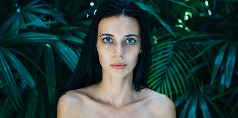 Female model photo shoot of Sara Riddle