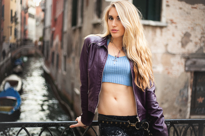 Female model photo shoot of Kerri Krizer by Saulo Padilla in Venice, Italy