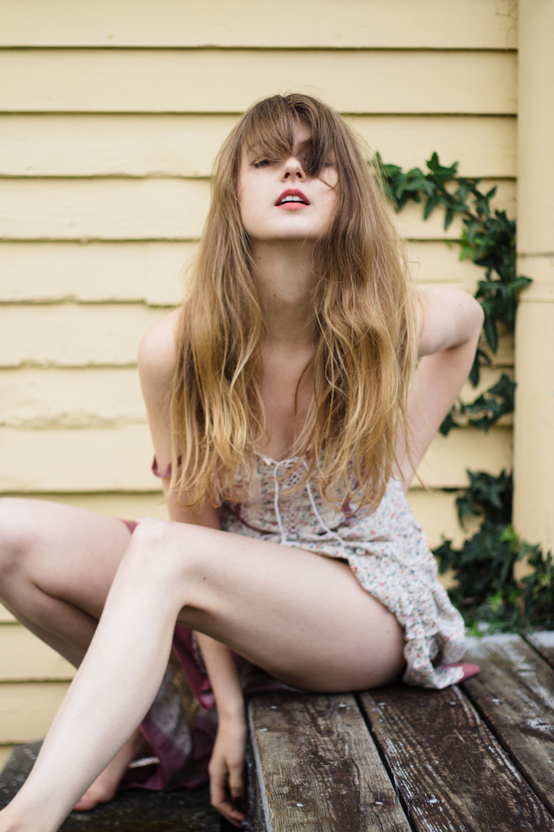 Female model photo shoot of la belle esprit by Aaron Tyree