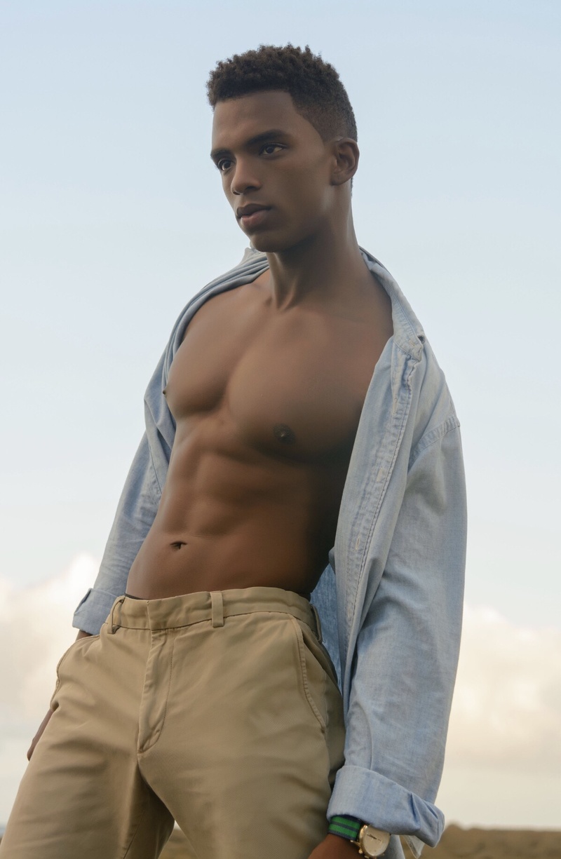 Male model photo shoot of Ray Hernandez