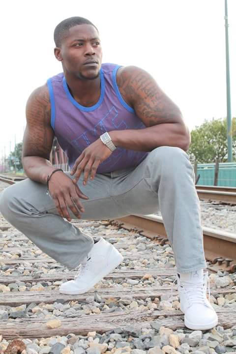Male model photo shoot of Ayye_Tariq in Memphis