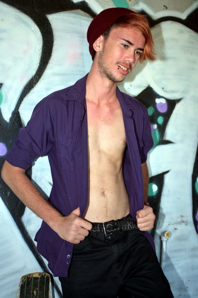 Male model photo shoot of Devin Kraft