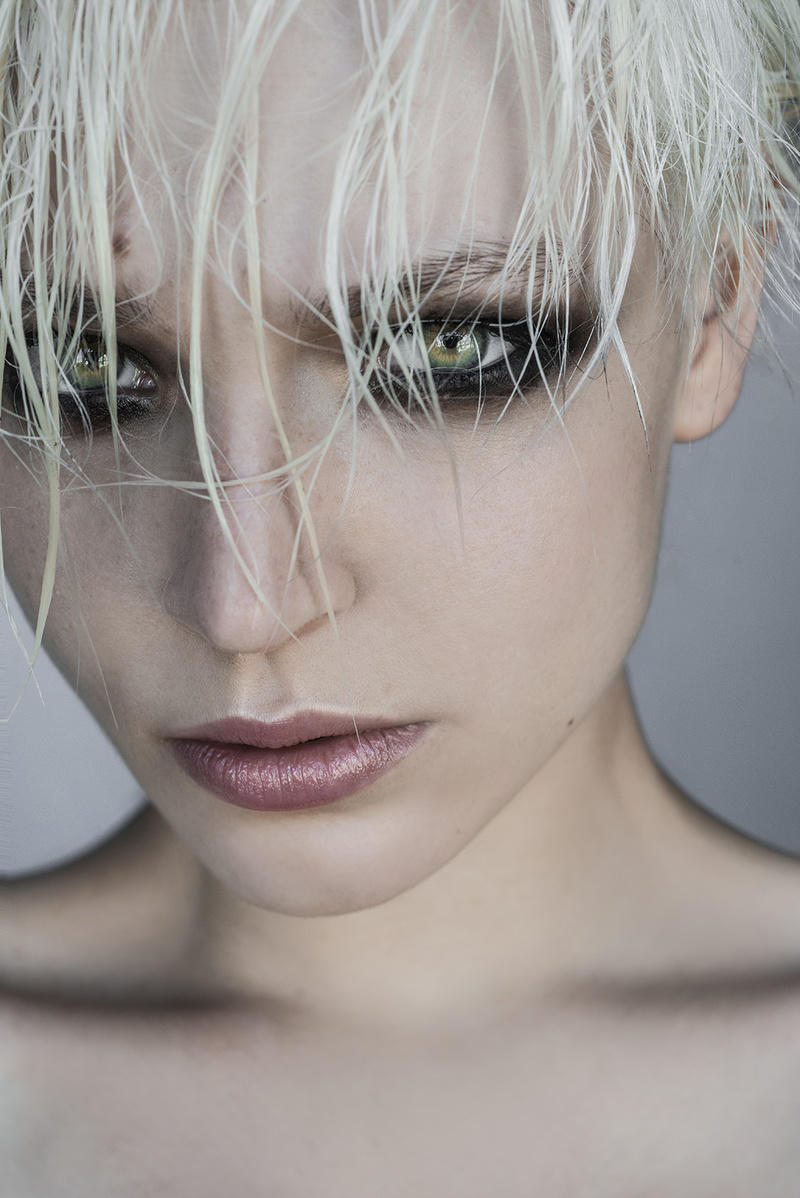 Female model photo shoot of Katy Denniel