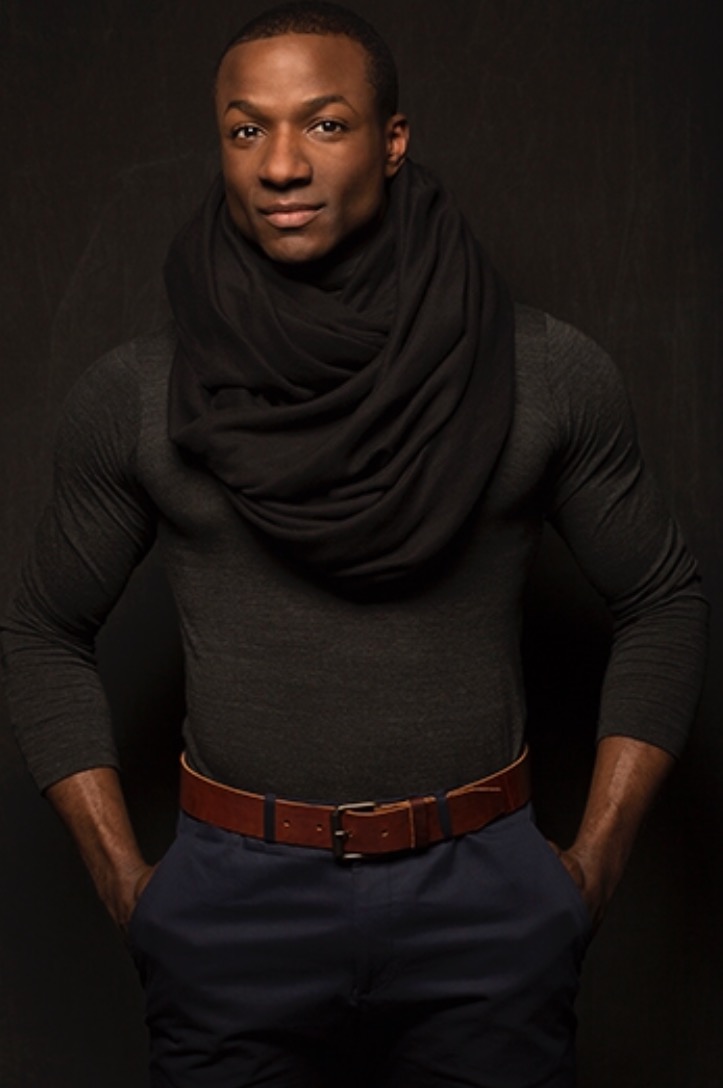 Male model photo shoot of Devin Sims