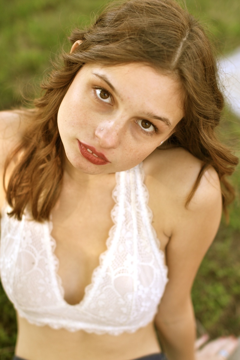 Female model photo shoot of hippieswamprat