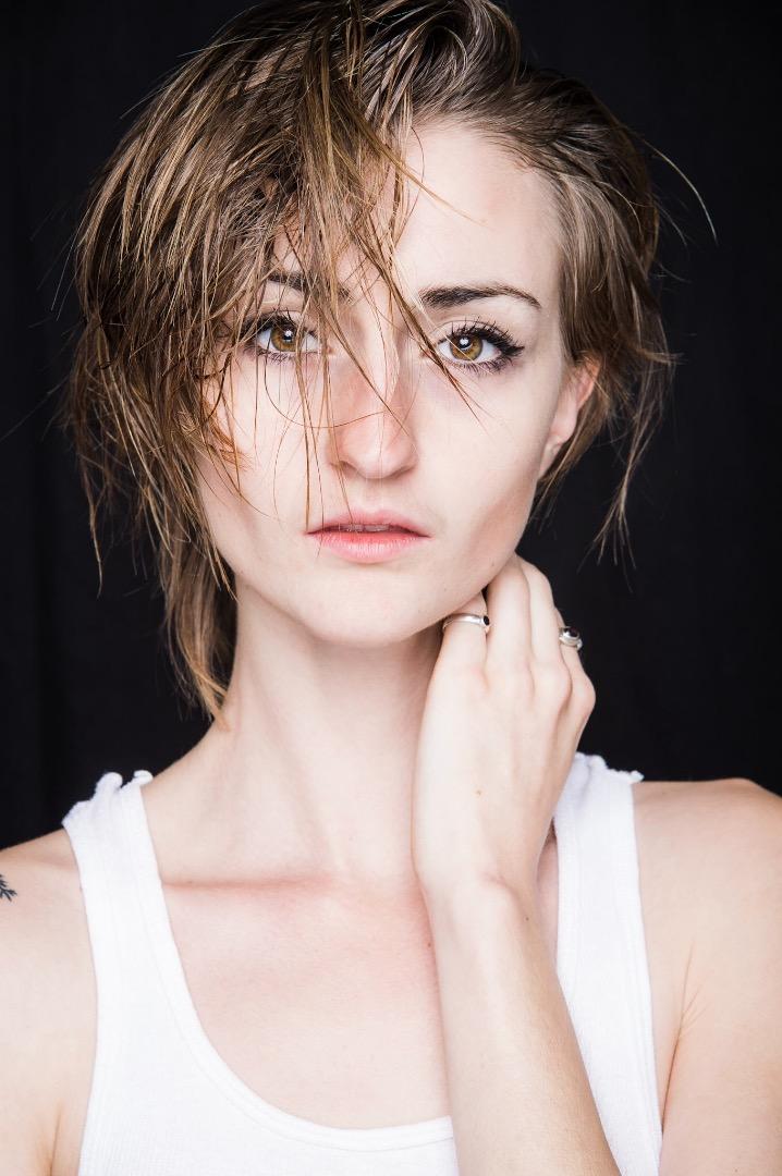 Female model photo shoot of Sarabernson