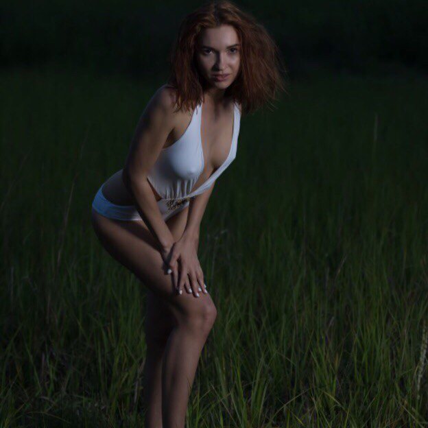 Female model photo shoot of IvannaBriz