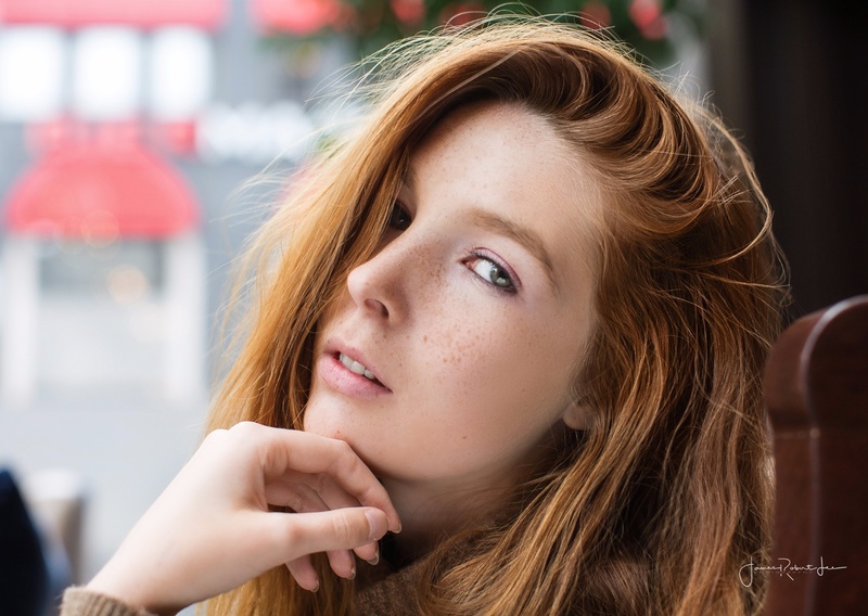 Female model photo shoot of Ginger_rox