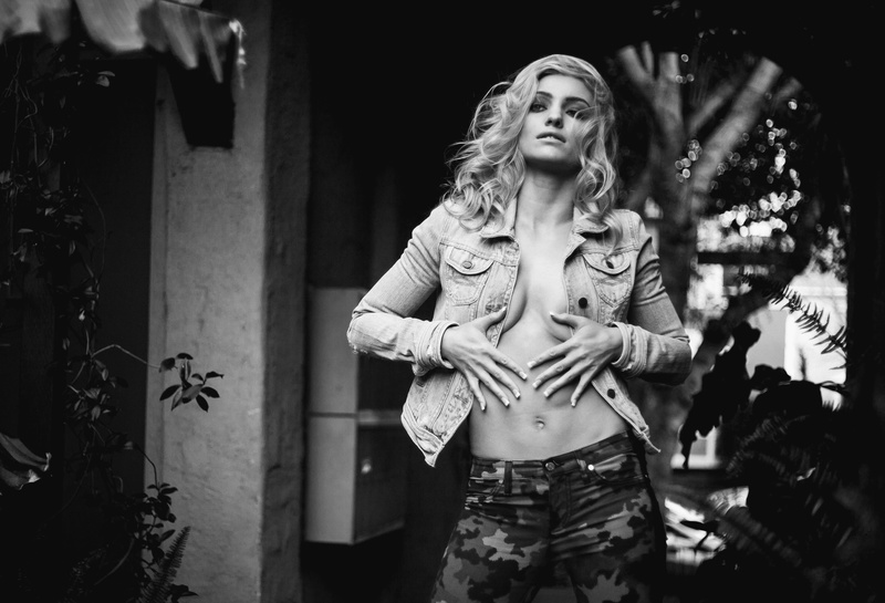 Female model photo shoot of fabiolamua  in Beverly Hill, ca