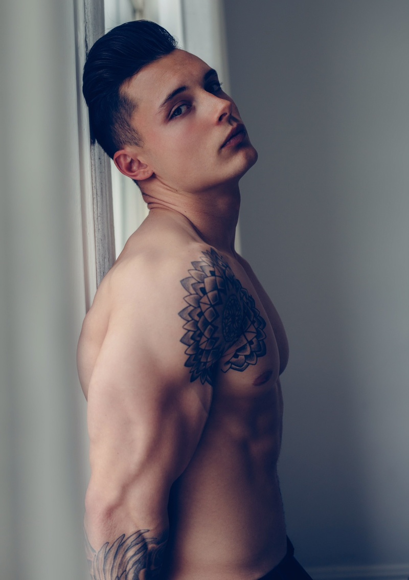 Male model photo shoot of Marcojimenez