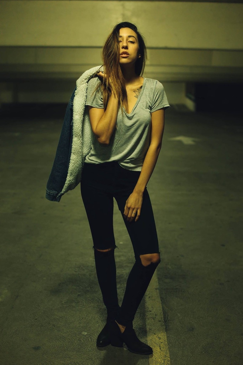 Female model photo shoot of Monique Quintero