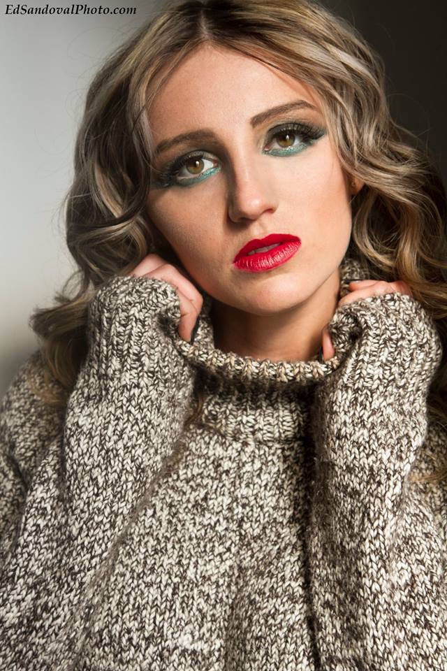 Female model photo shoot of Nicole lynn-a