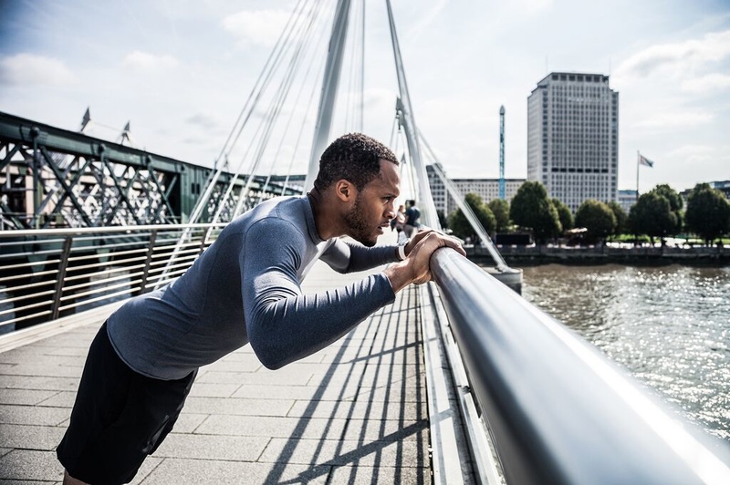 Male model photo shoot of Jonathan Enebi in London Bridge