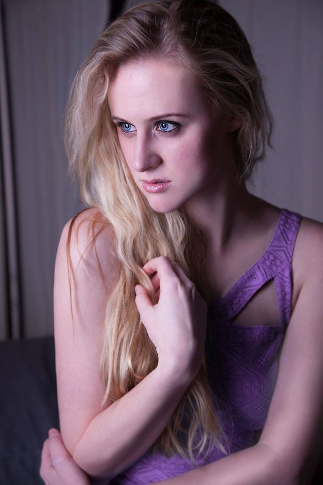 Female model photo shoot of Emma Visser