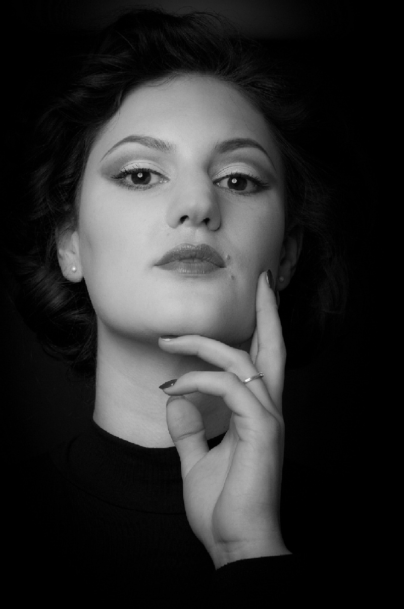 Female model photo shoot of Louise Nijmegen